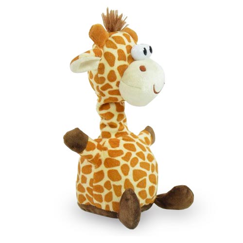 Die Labertier Giraffe von www.buyon.at ist eine weiche Plüschgiraffe mit lustiger Stimme, langem Hals mit braunen Flecken und einem braunen Haarbüschel auf dem Kopf. Ihre großen runden Augen strahlen Freundlichkeit aus, sie hat kleine Hörner und verlängerte Beine in aufrechter Sitzposition. Der runde Bauch und die braunen Füße der Giraffe machen sie ideal für Kinder unter 3 Jahren.