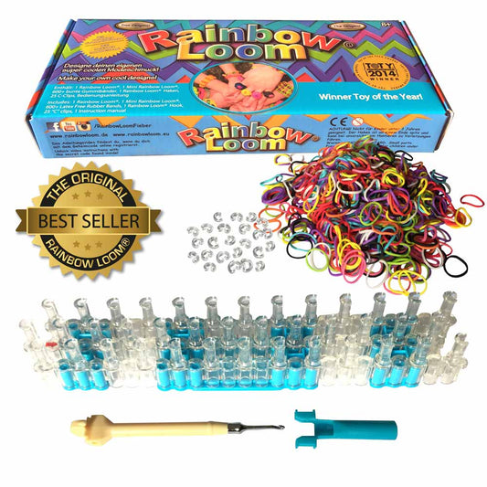 Ein Bild des Original Rainbow Loom Starter-Sets, erhältlich auf www.buyon.at. Das Starter-Set enthält eine Box mit der Marke Rainbow Loom, ein Webbrett, ein Hakenwerkzeug, bunte Gummibänder, C-Clips und eine Anleitung. Auf dem Bild ist ein „Best Seller“-Abzeichen abgebildet.